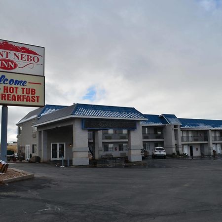 National 9 Mount Nebo Motel Нефи Екстериор снимка
