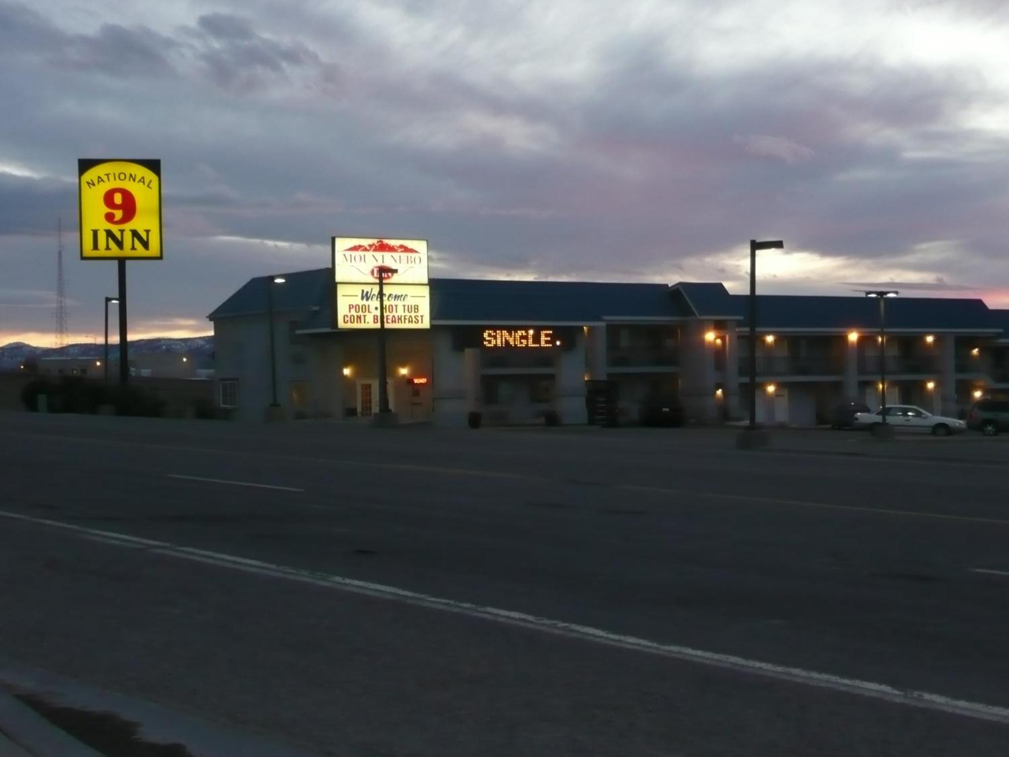 National 9 Mount Nebo Motel Нефи Екстериор снимка