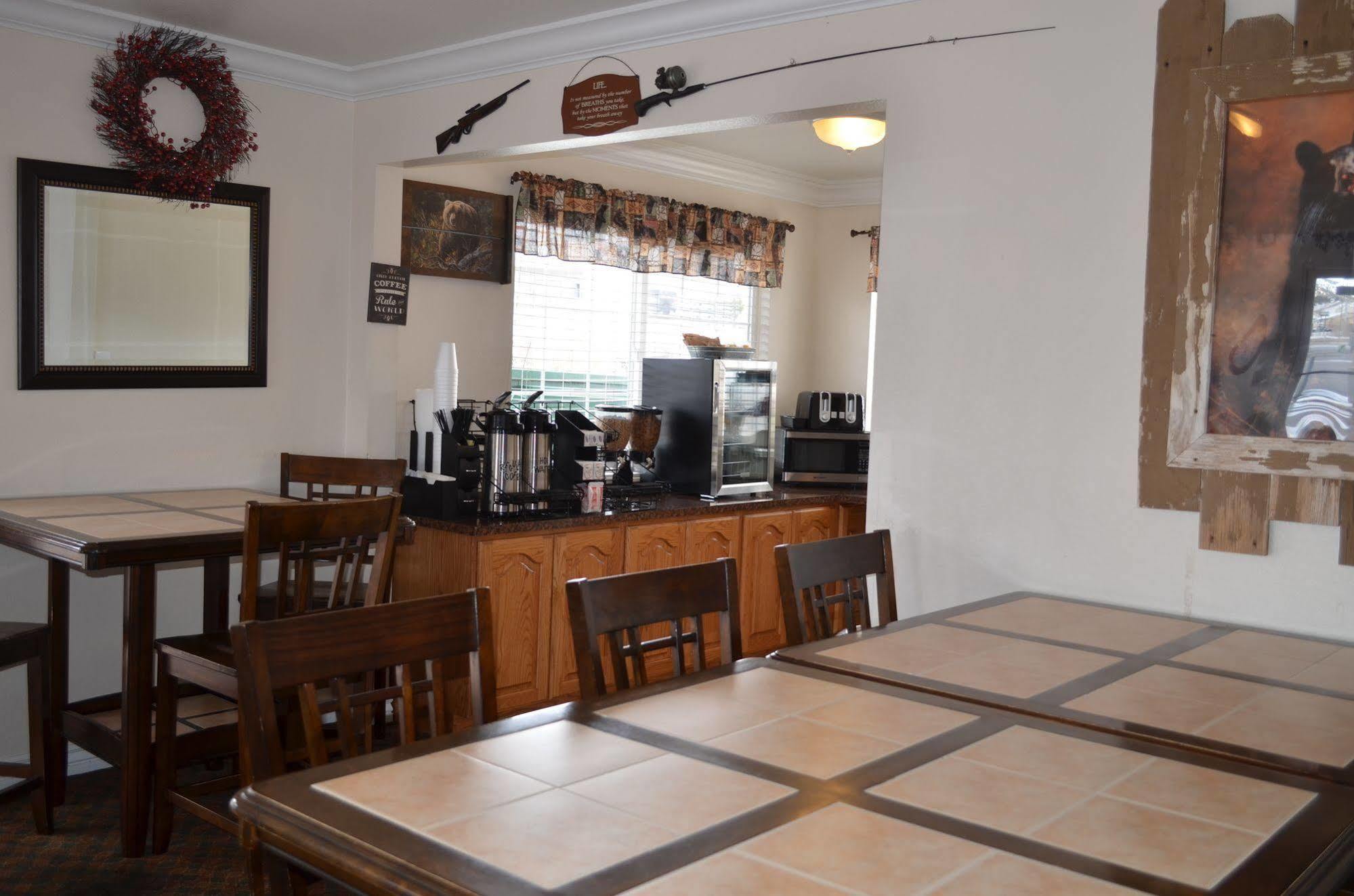 National 9 Mount Nebo Motel Нефи Екстериор снимка